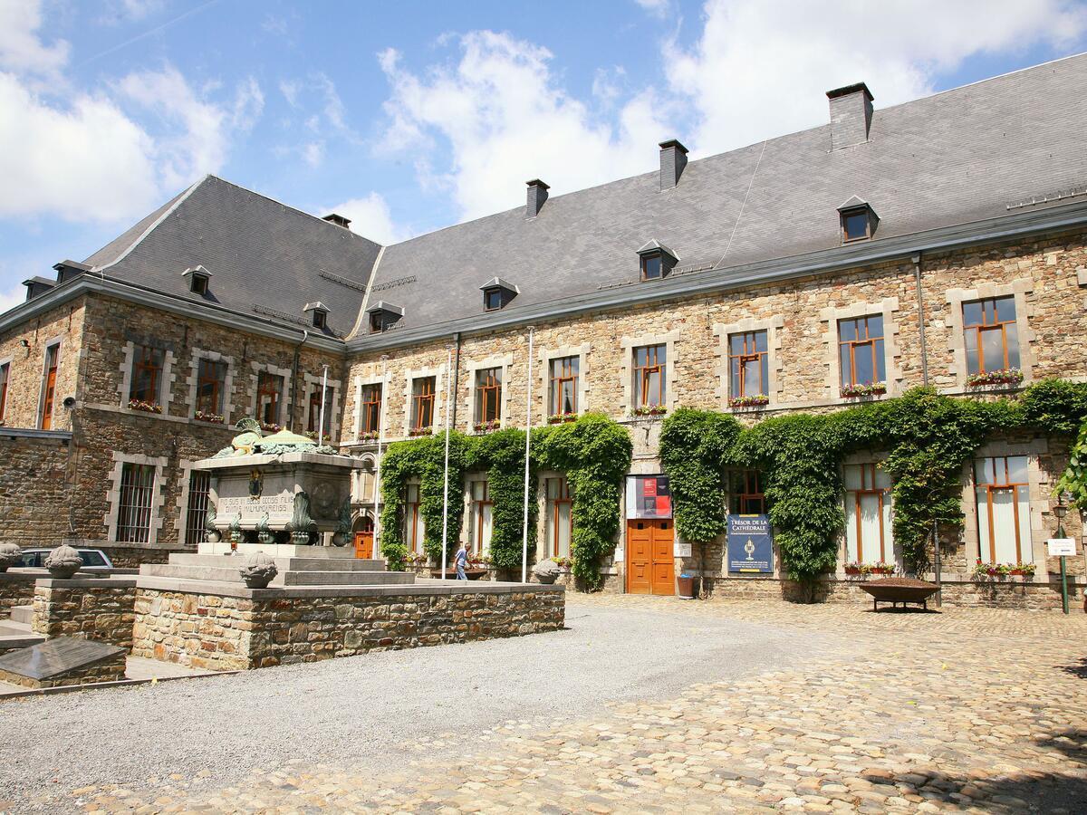 Luxury Apartment In Malmedy With Bubble Bath Rum bild